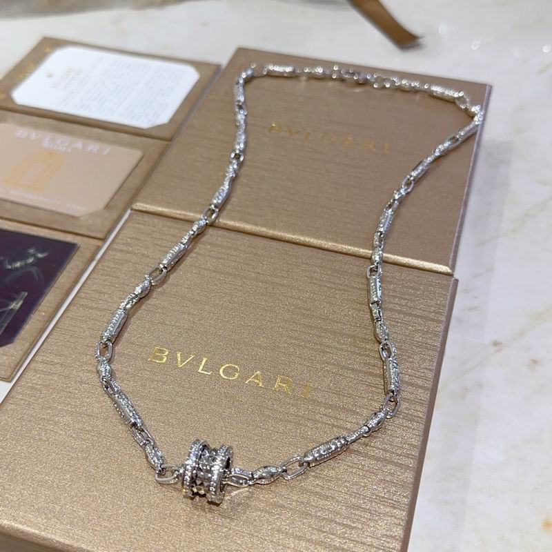 Bvlgari necklace 11yxx21